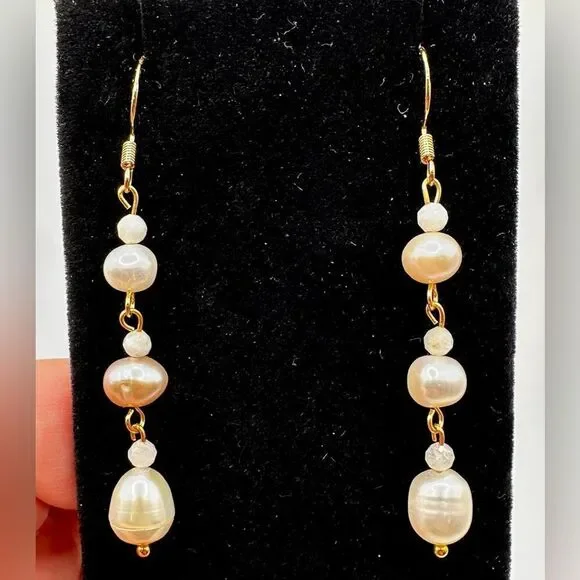 2.5” freshwater pearl, moonstone beaded, gold over 925 hook dangle earrings! - Picture 3 of 15